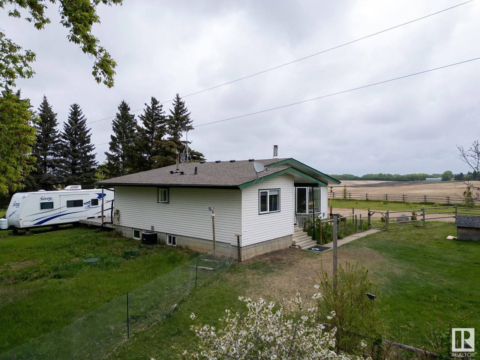 Rural Strathcona County, AB T8L3Y8,21438 TWP ROAD 542