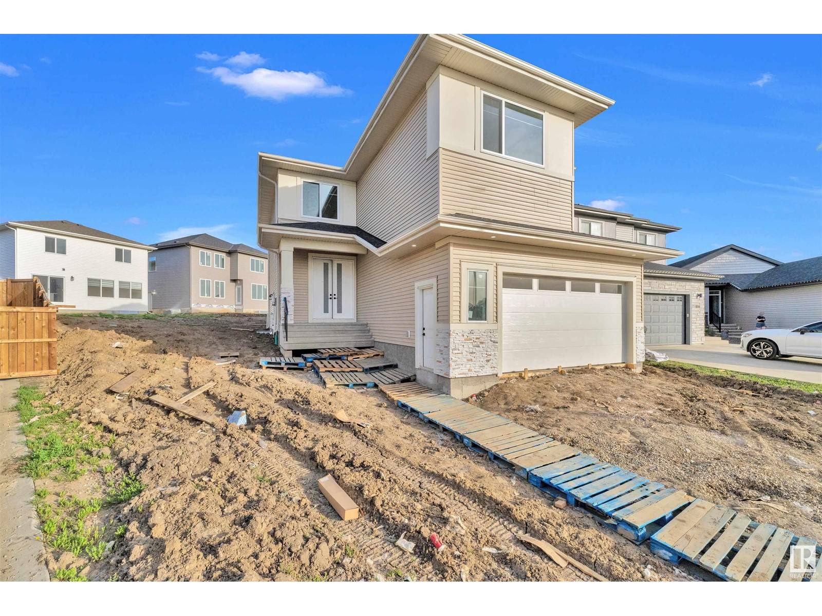 Spruce Grove, AB T7X0Y4,17 HOLDIN CT
