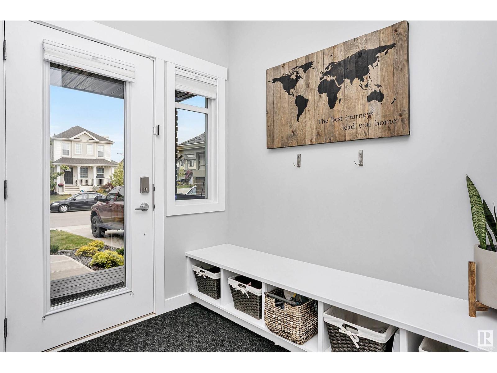 Edmonton, AB T6M0W2,7721 EIFERT CR NW