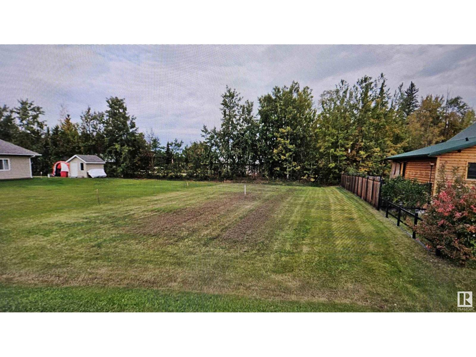 Rural Lac Ste. Anne County, AB T0E0A0,4220 43 AV