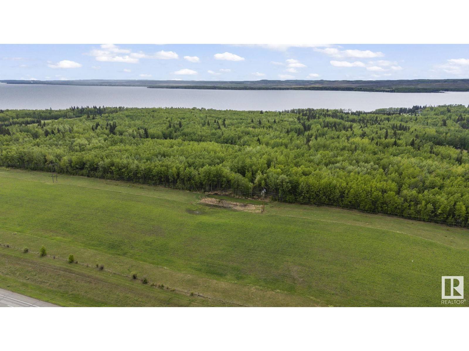 Rural Parkland County, AB T0E0W0,5432 HIGHWAY 16 (HWY)