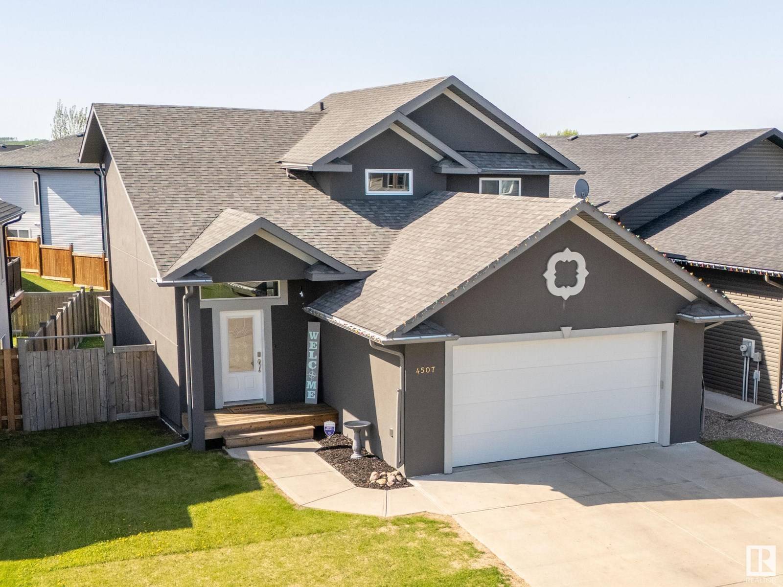Cold Lake, AB T9M0J2,4507 65 AV