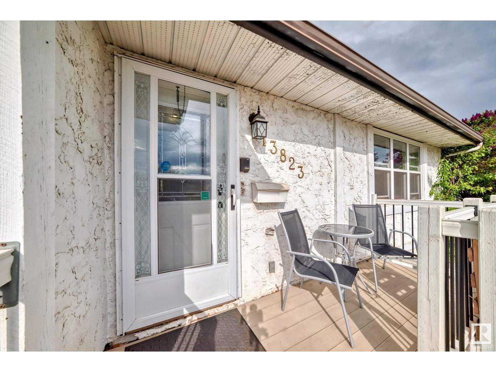 Edmonton, AB T5Y1C1,13823 23 ST NW