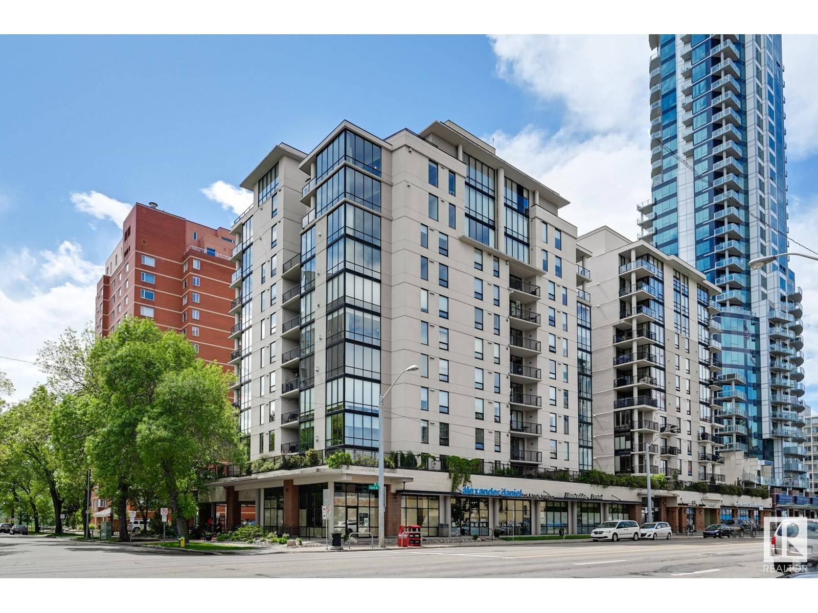Edmonton, AB T5K1Y8,#802 10028 119 ST NW