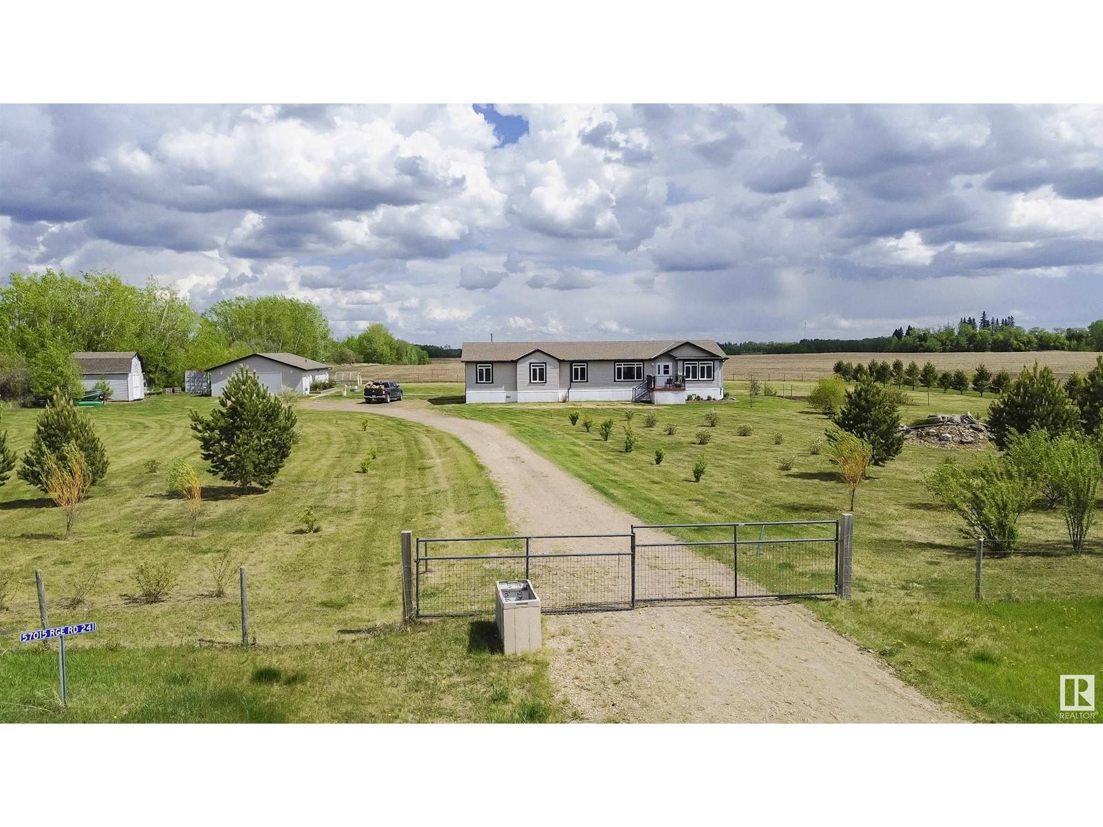 Rural Sturgeon County, AB T0A0K1,57015 RR 241