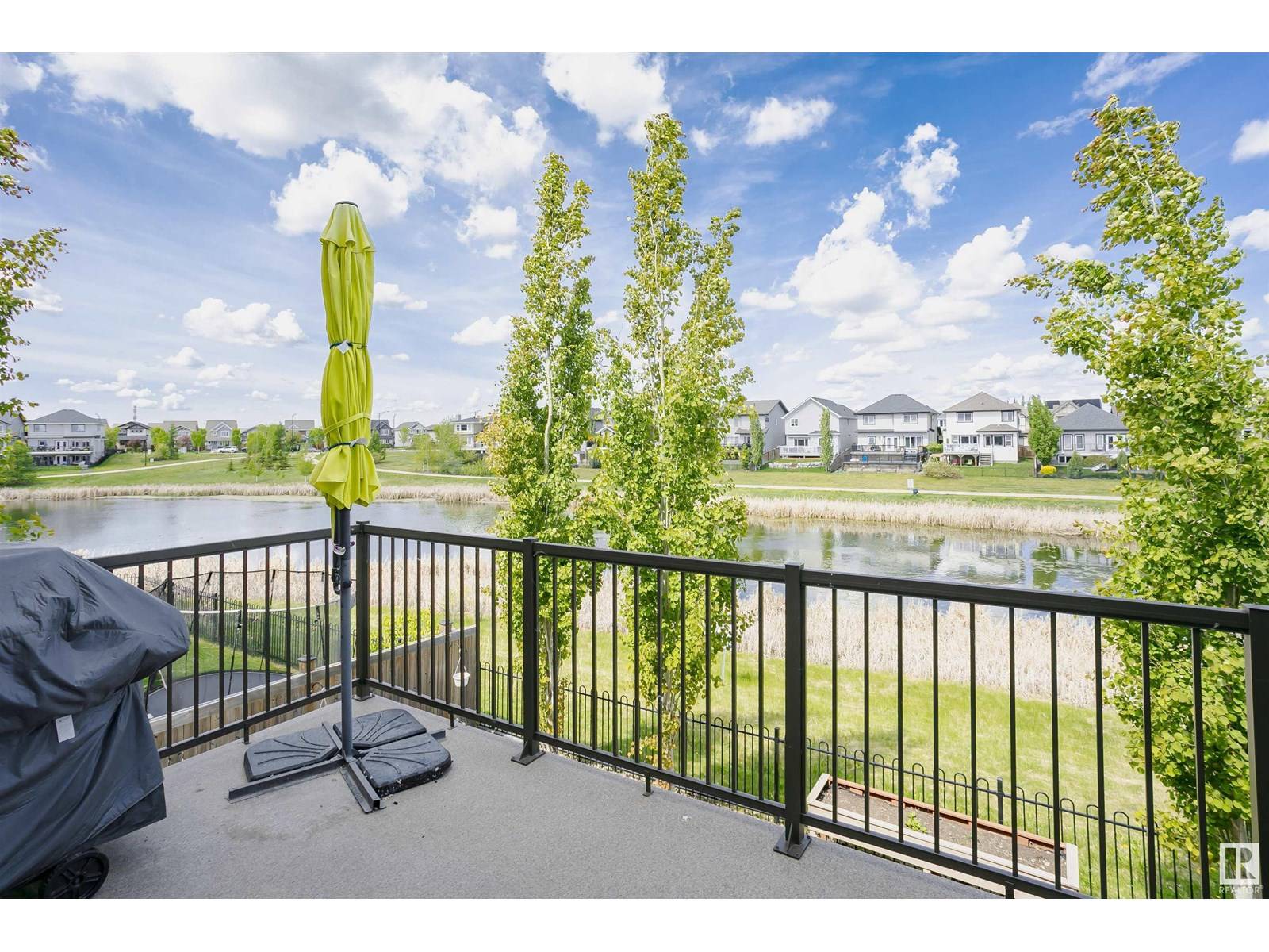 Edmonton, AB T6W2N5,15848 13 AV SW
