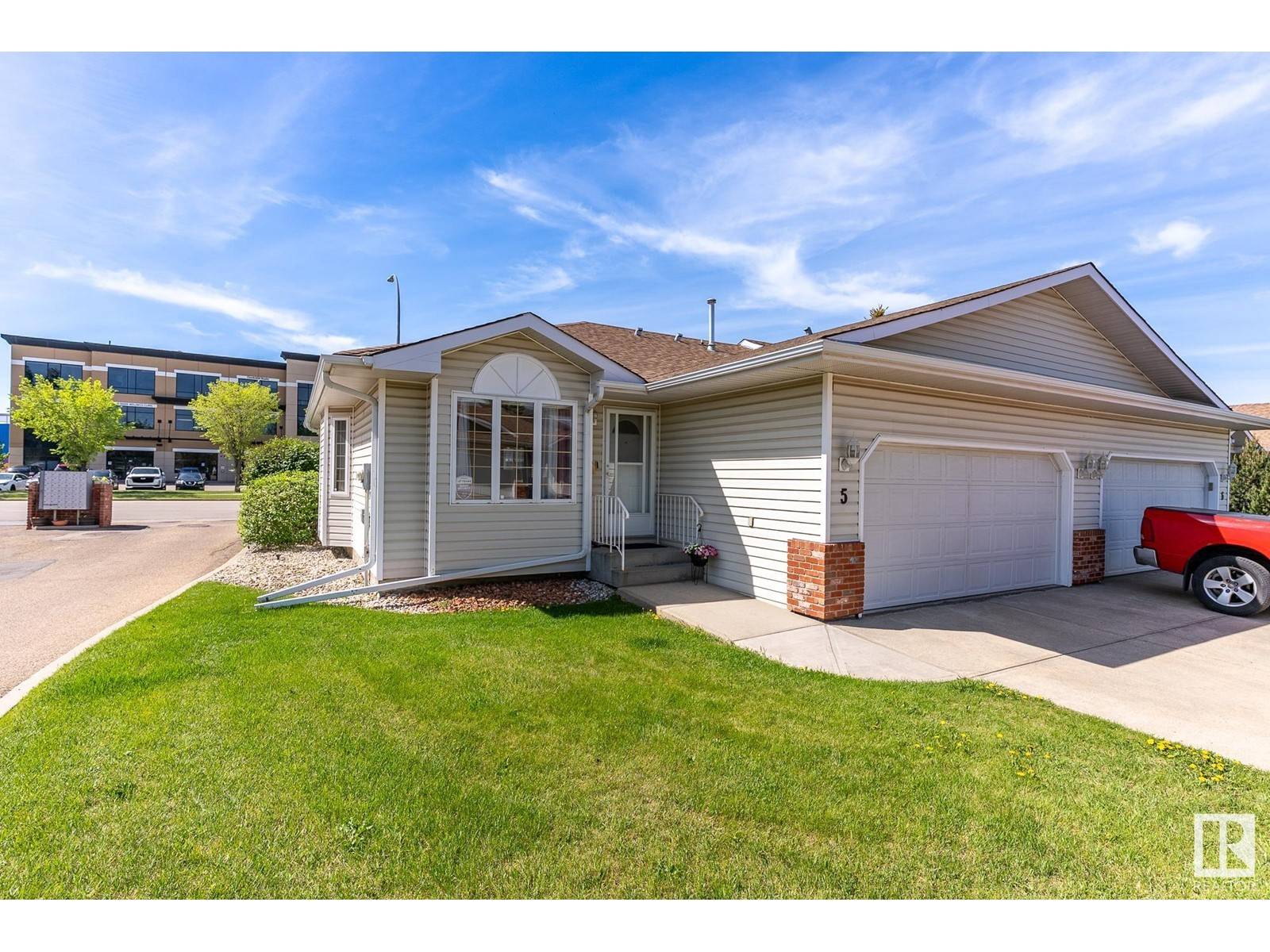 Sherwood Park, AB T8A5W5,#5 7 CRANFORD WY