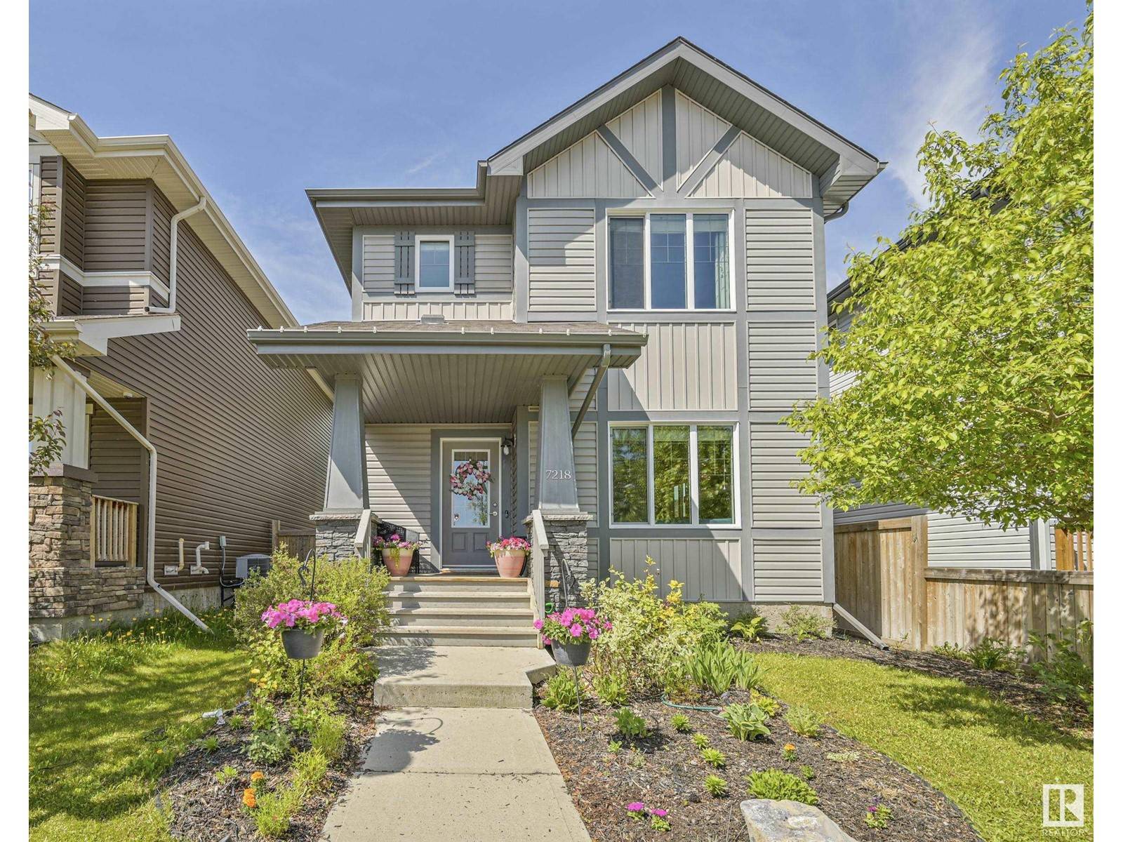 Edmonton, AB T6W2N9,7218 ARMOUR CR SW