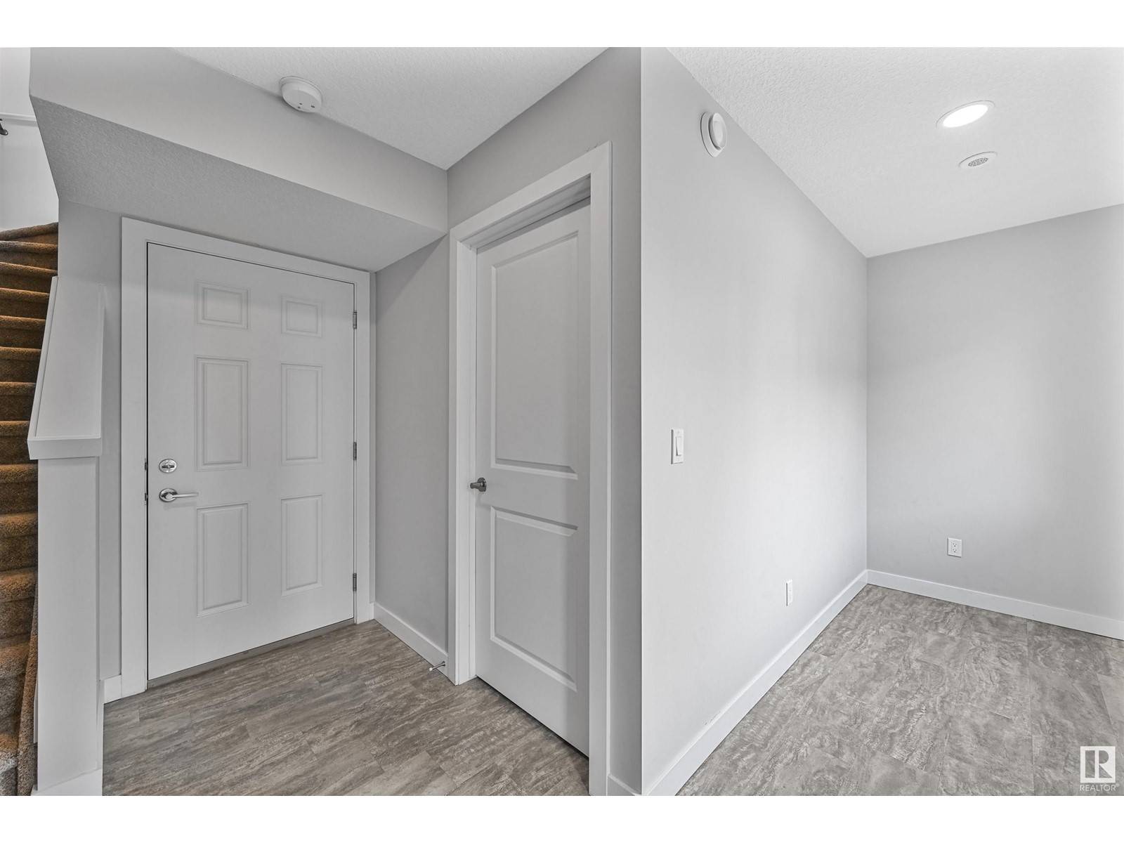 Edmonton, AB T6W4G7,#78 1010 RABBIT HILL RD SW