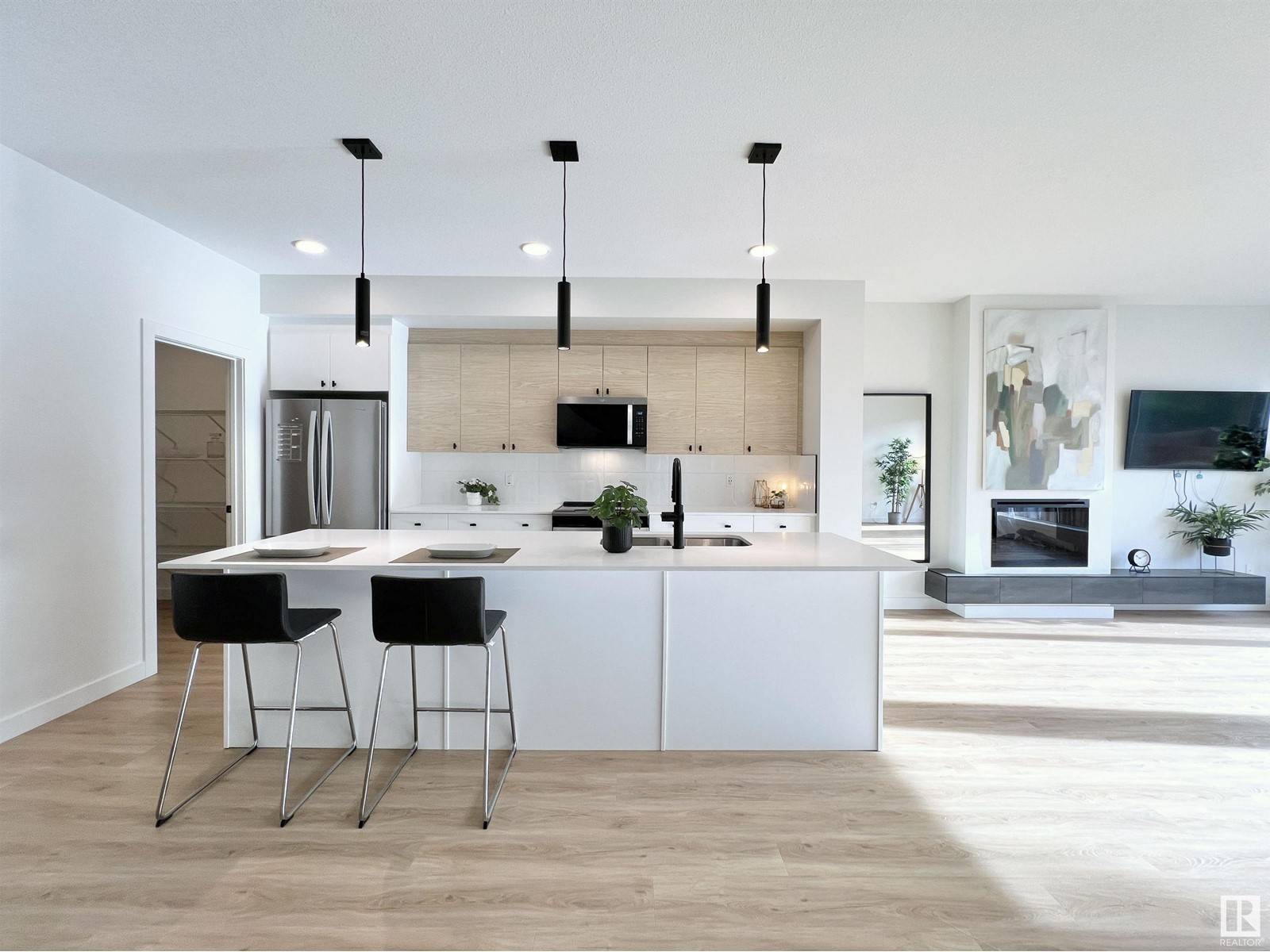 Edmonton, AB T6W1A5,2743 KOSHAL PL SW