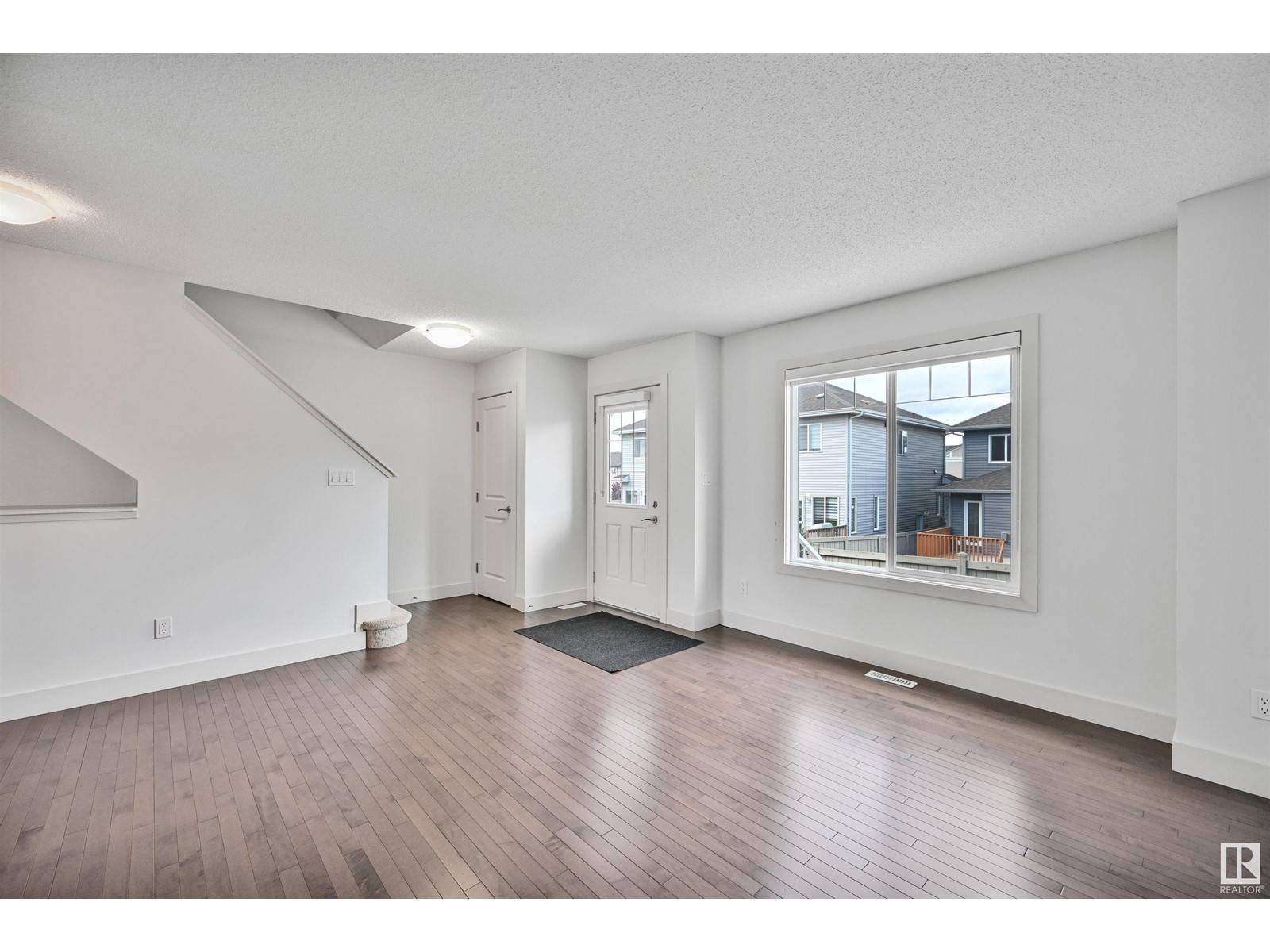 Edmonton, AB T6T1A5,#35 2922 MAPLE WY NW