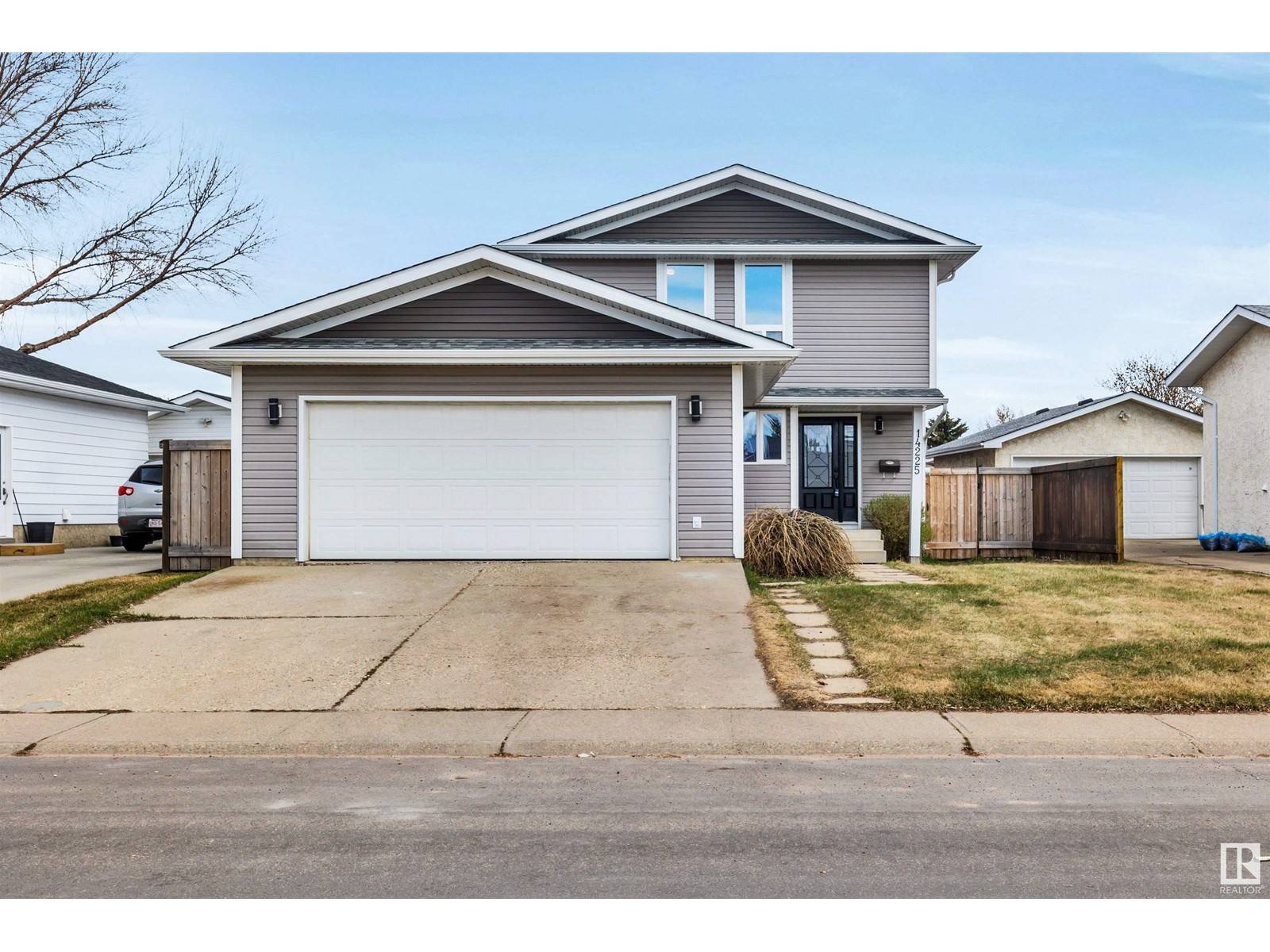 Edmonton, AB T5Y1N7,14225 24A ST NW