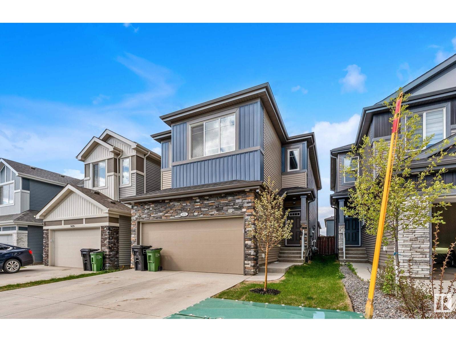 Edmonton, AB T6X2Z6,9474 PEAR CR SW