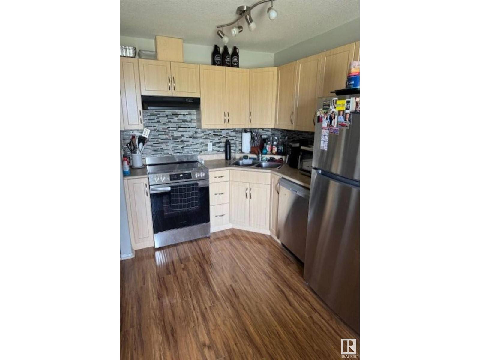 Morinville, AB T8R0A3,#520 9910 107 ST