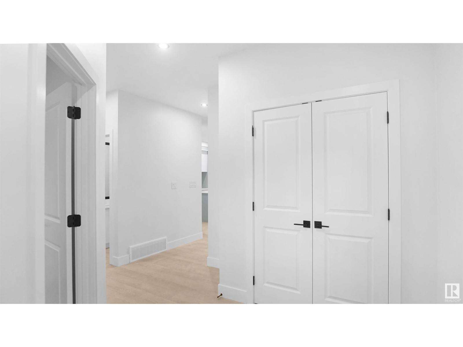 Spruce Grove, AB T7X3C6,36 ASHBURY CR