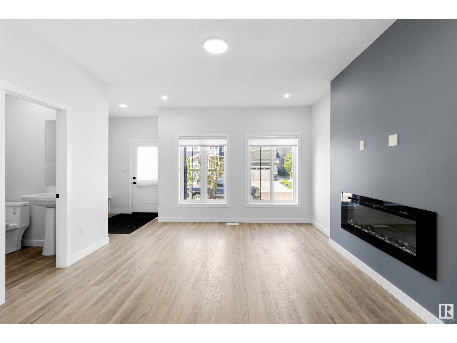 Edmonton, AB T6M1M9,1209 EATON LN NW