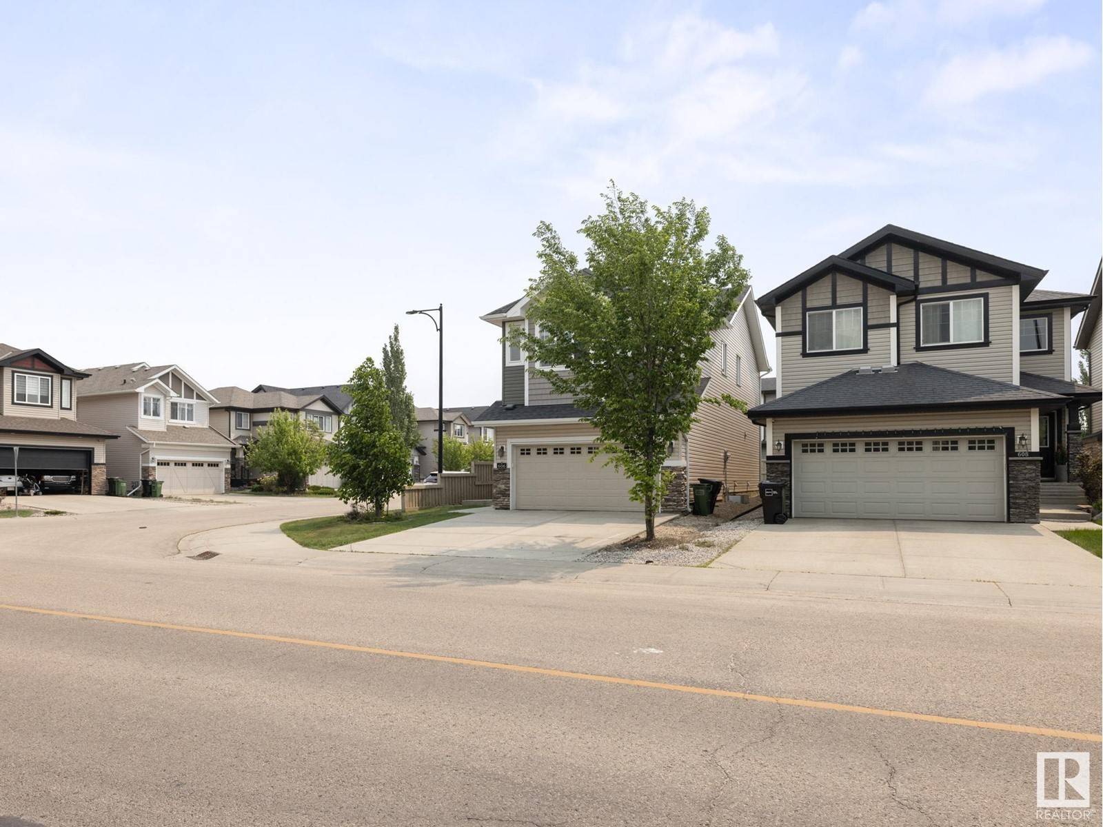 Edmonton, AB T6W0W8,606 ALLARD BV SW