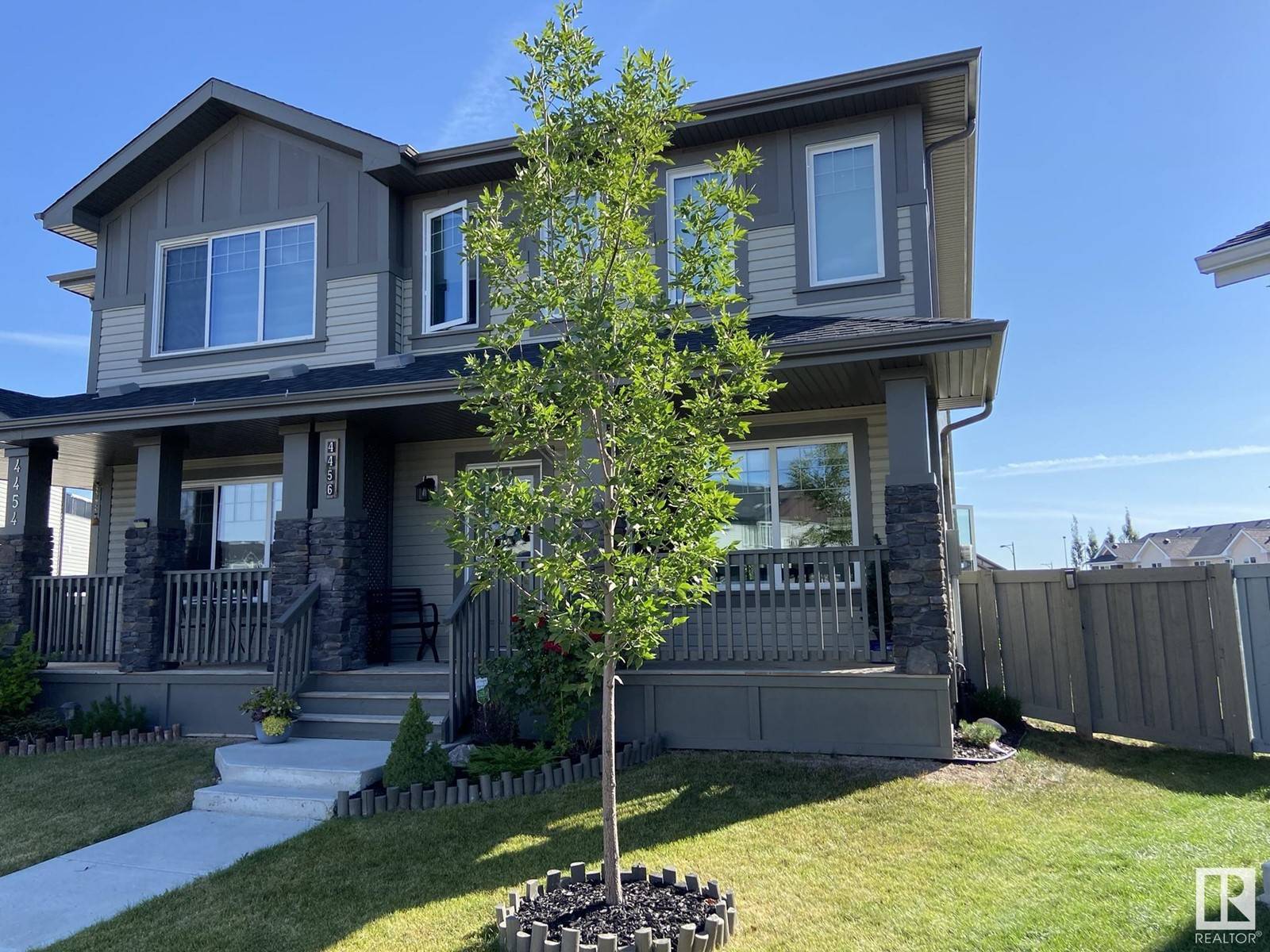 Edmonton, AB T6W2V8,4456 ANNETT CM SW