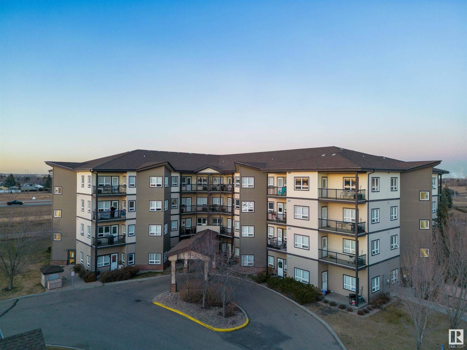 Fort Saskatchewan, AB T8L4R6,#406 8702 SOUTHFORT DR