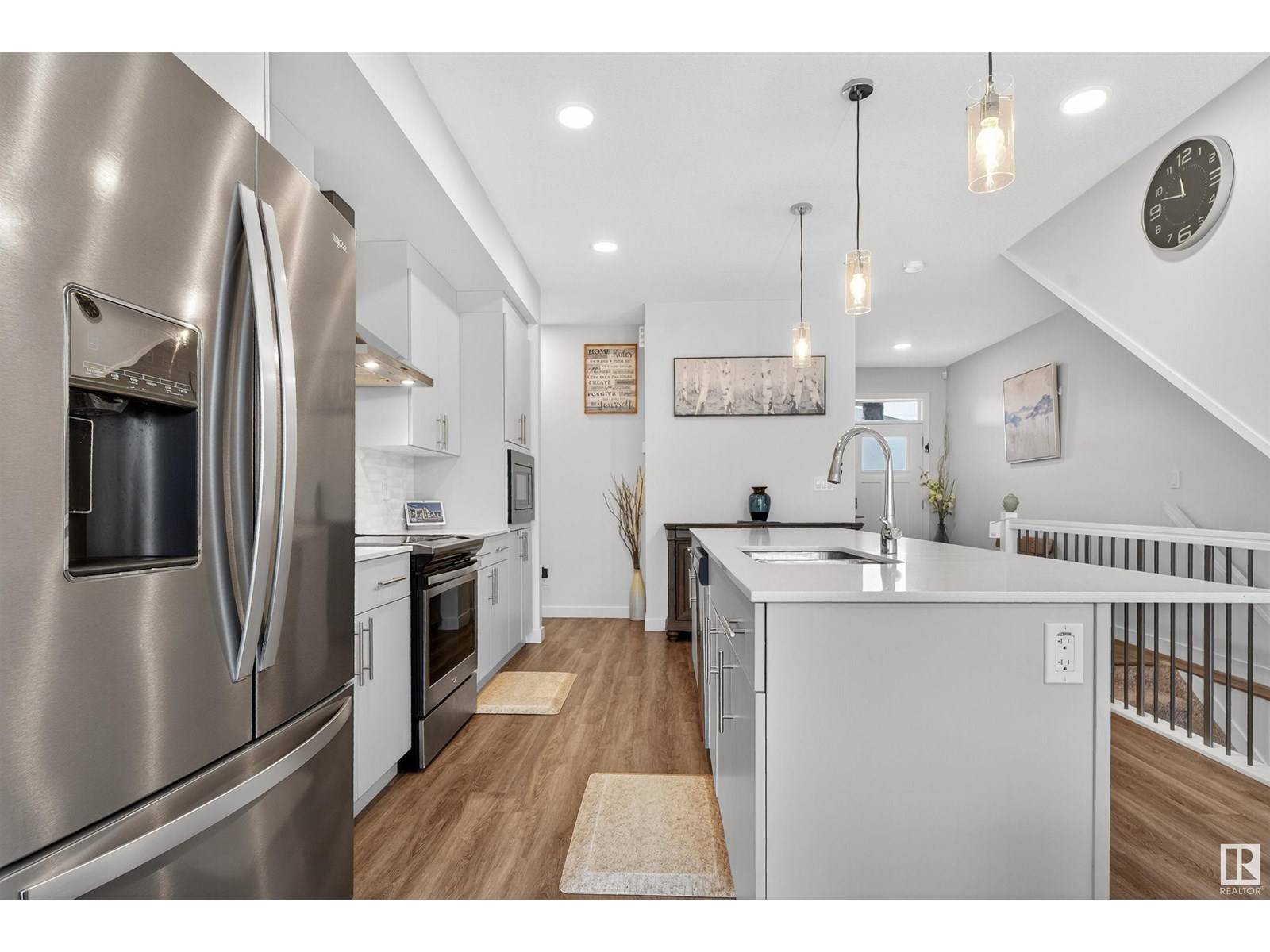 Edmonton, AB T6M0Z3,1614 ENRIGHT WY NW