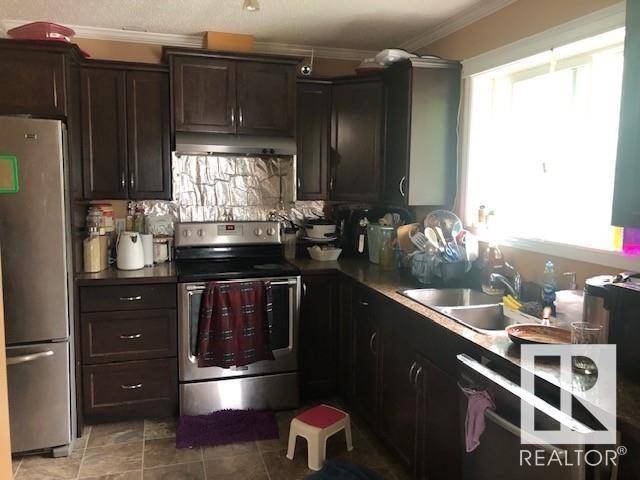 Three Hills, AB T0M2A0,#37 327 7 AV