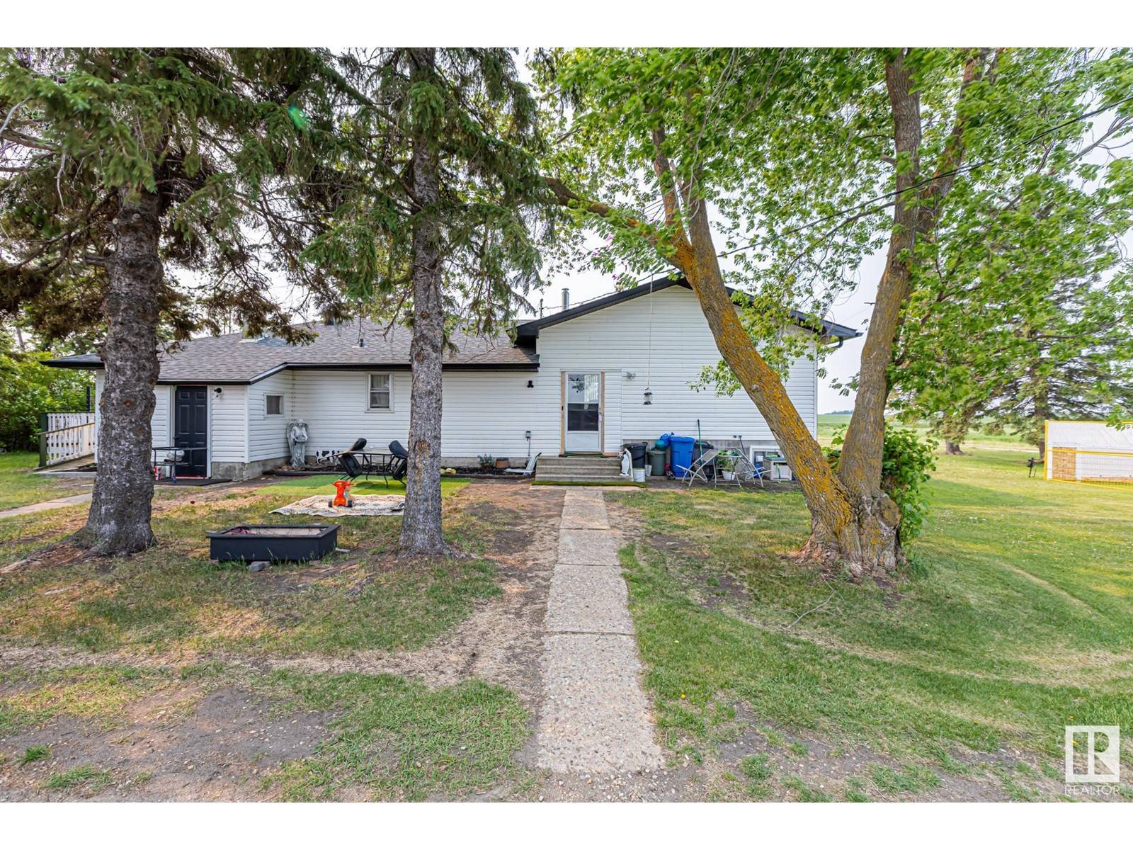 Rural Sturgeon County, AB T0G1L2,25218 SH 651