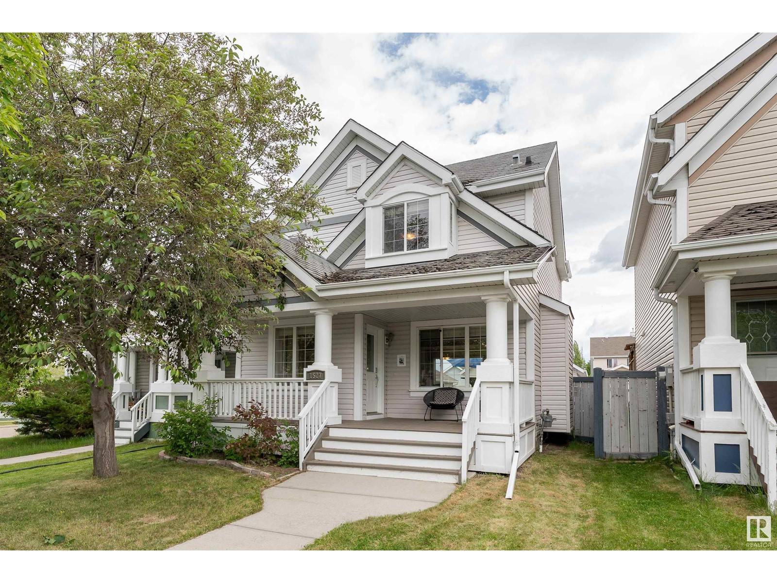 Edmonton, AB T6X1M3,1527 76 ST SW
