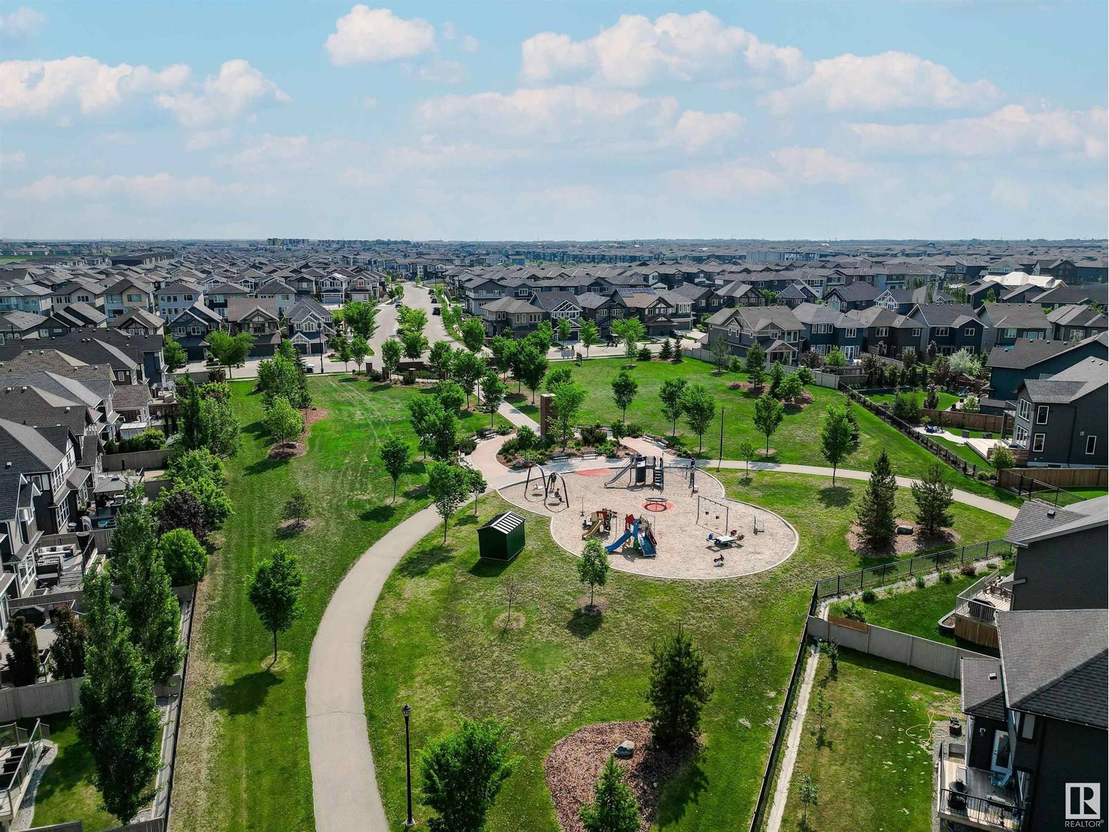Edmonton, AB T6W3X5,3106 KESWICK WY SW