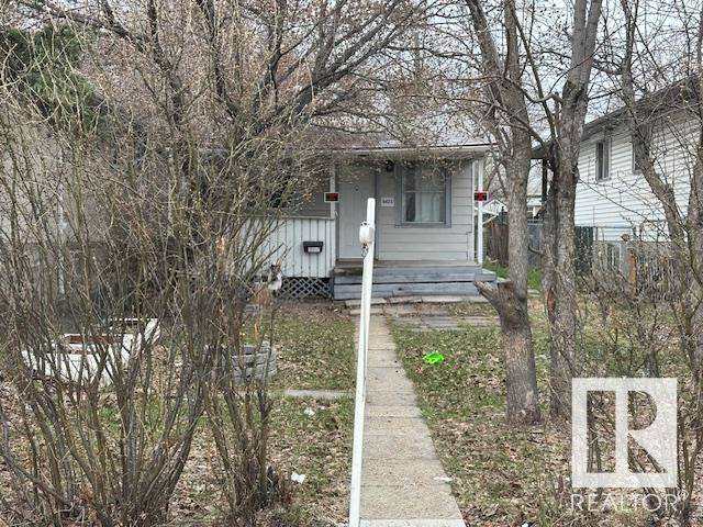 Edmonton, AB T5H1H2,9423 110 AV NW
