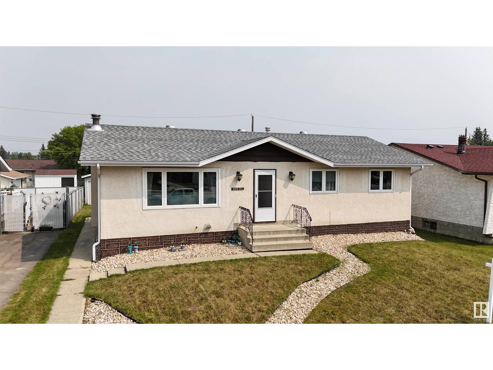 Drayton Valley, AB T7A1G6,4544 43 AV