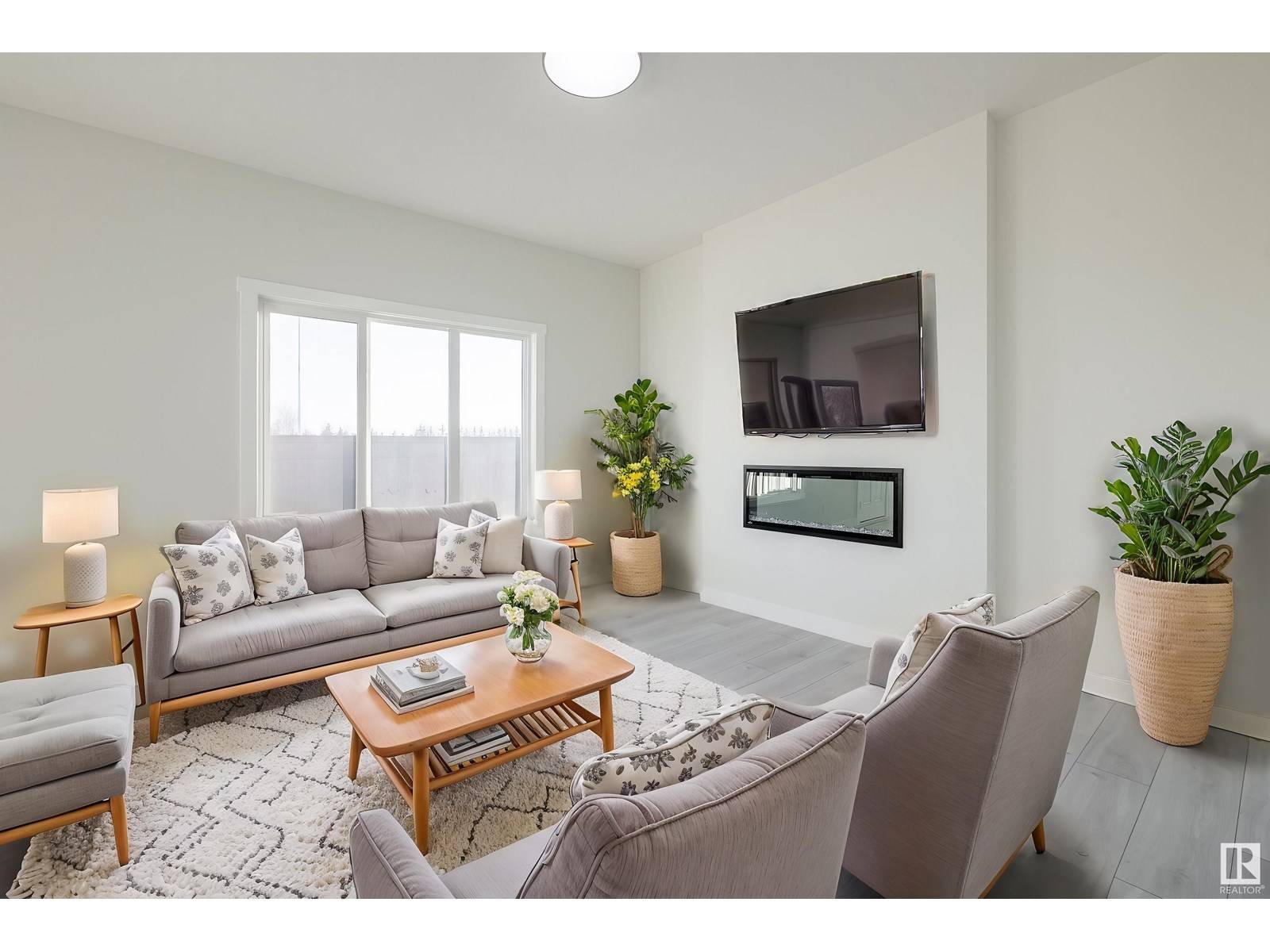 Edmonton, AB T6X3H9,412 27 ST SW