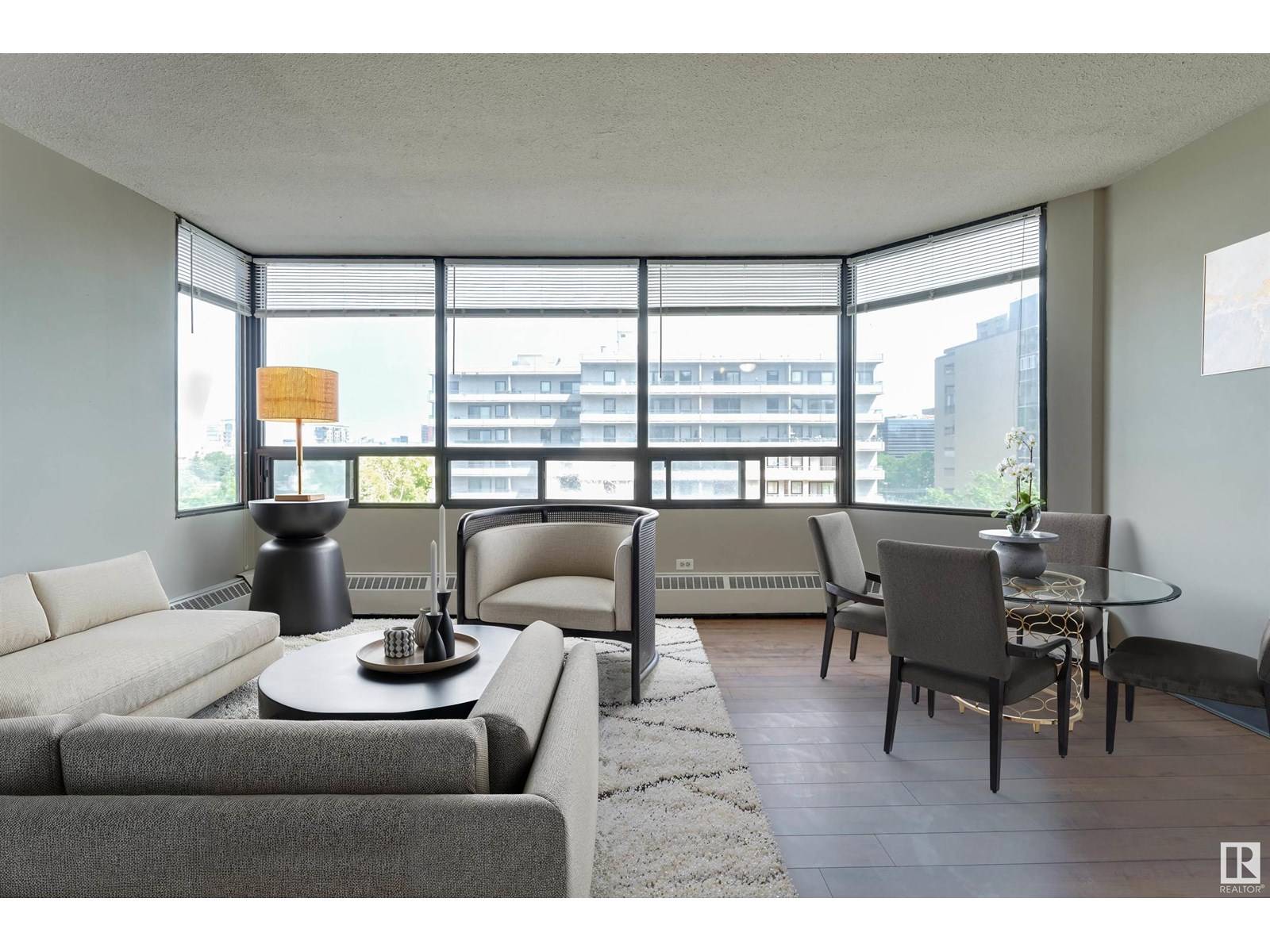 Edmonton, AB T5K2L2,#719 10160 114 ST NW