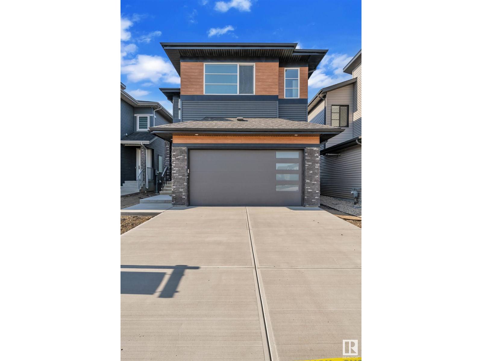 Edmonton, AB T6X3E6,8379 MAYDAY LINK LI SW SW