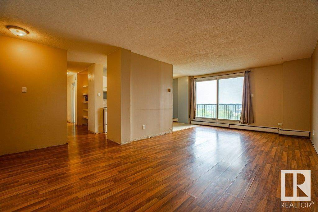 Edmonton, AB T5H3Y6,#906 9028 JASPER AV NW