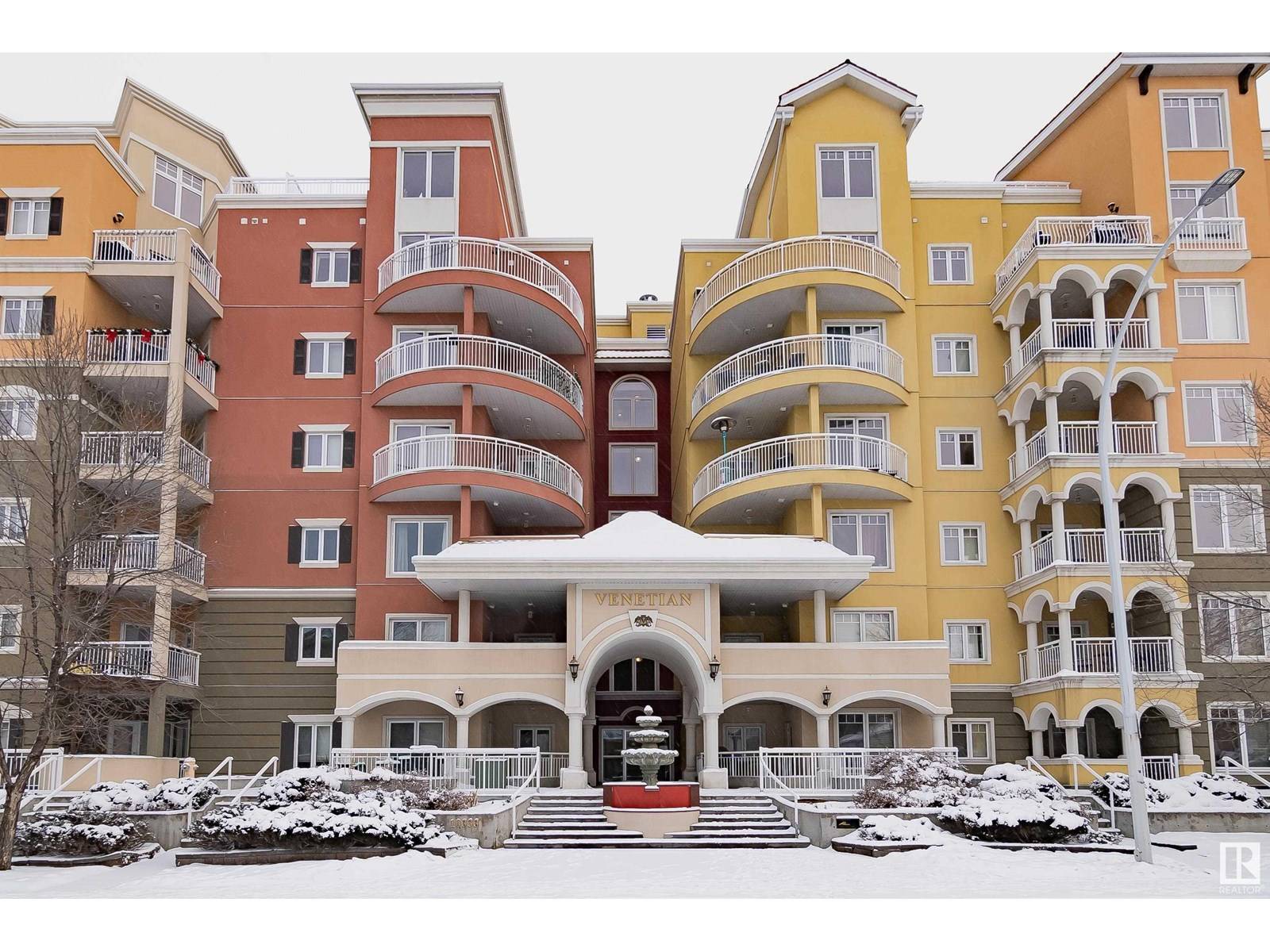 Edmonton, AB T5K0B4,#112 10333 112 ST NW
