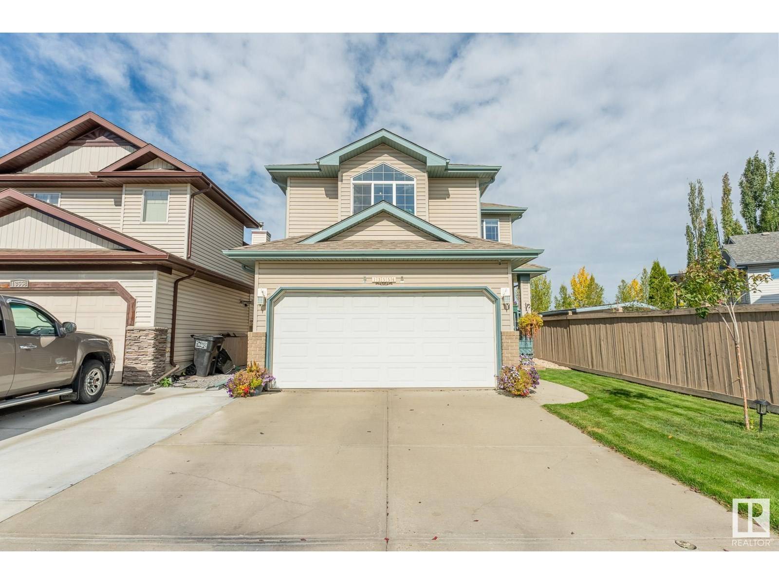 Edmonton, AB T6V1W5,13554 141A AV NW