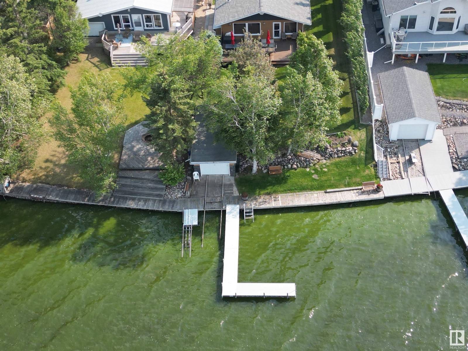 Rural Lac Ste. Anne County, AB T0E1V0,5582 Nakamun DR