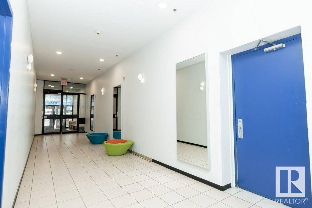 Edmonton, AB T5R1R9,#308 10024 JASPER AV NW