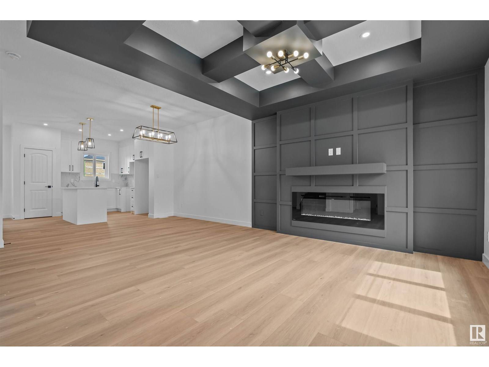 Morinville, AB T8R2P1,9905 107 AV