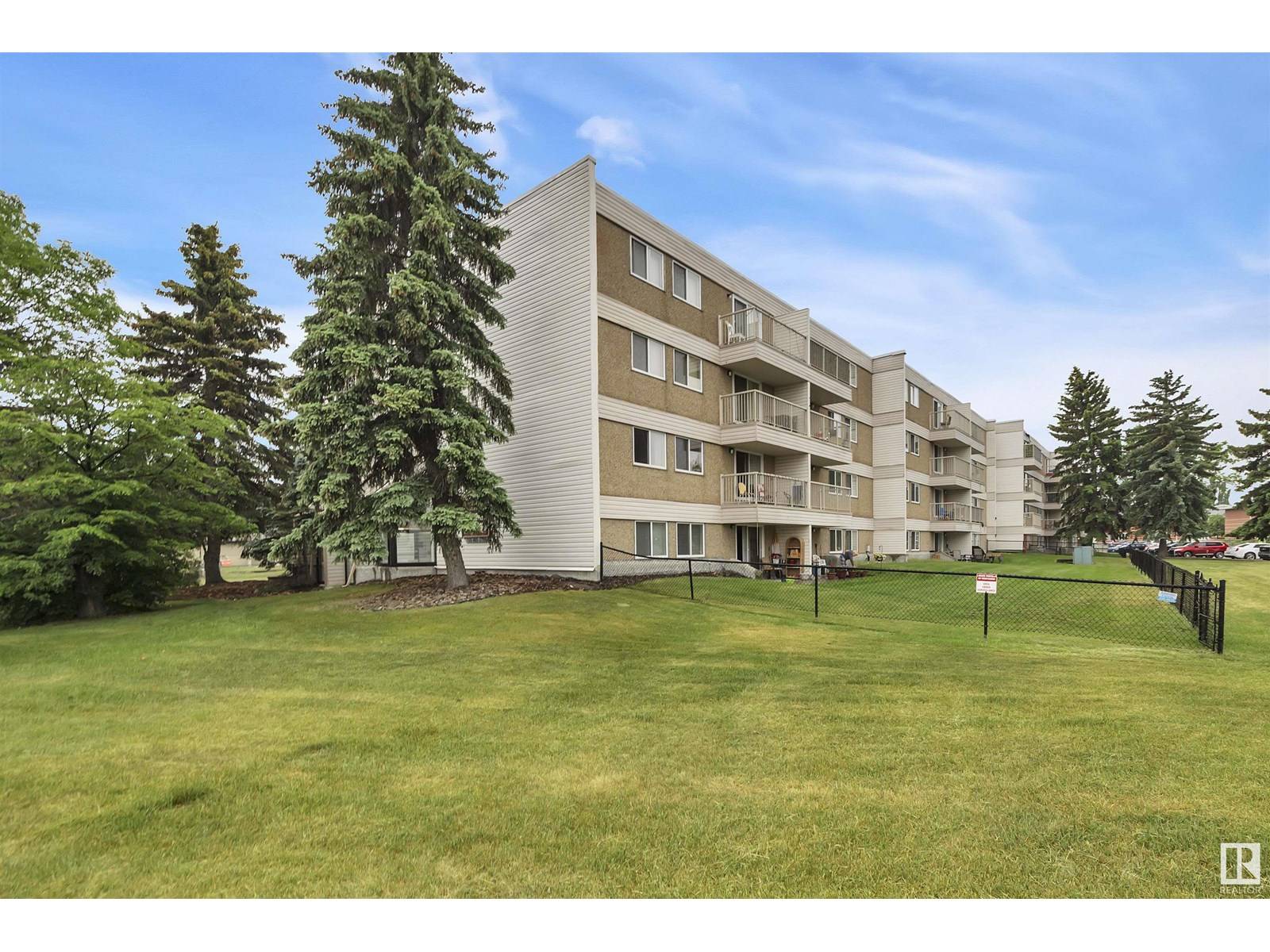 Stony Plain, AB T7Z1N7,#106 4608 52 AV