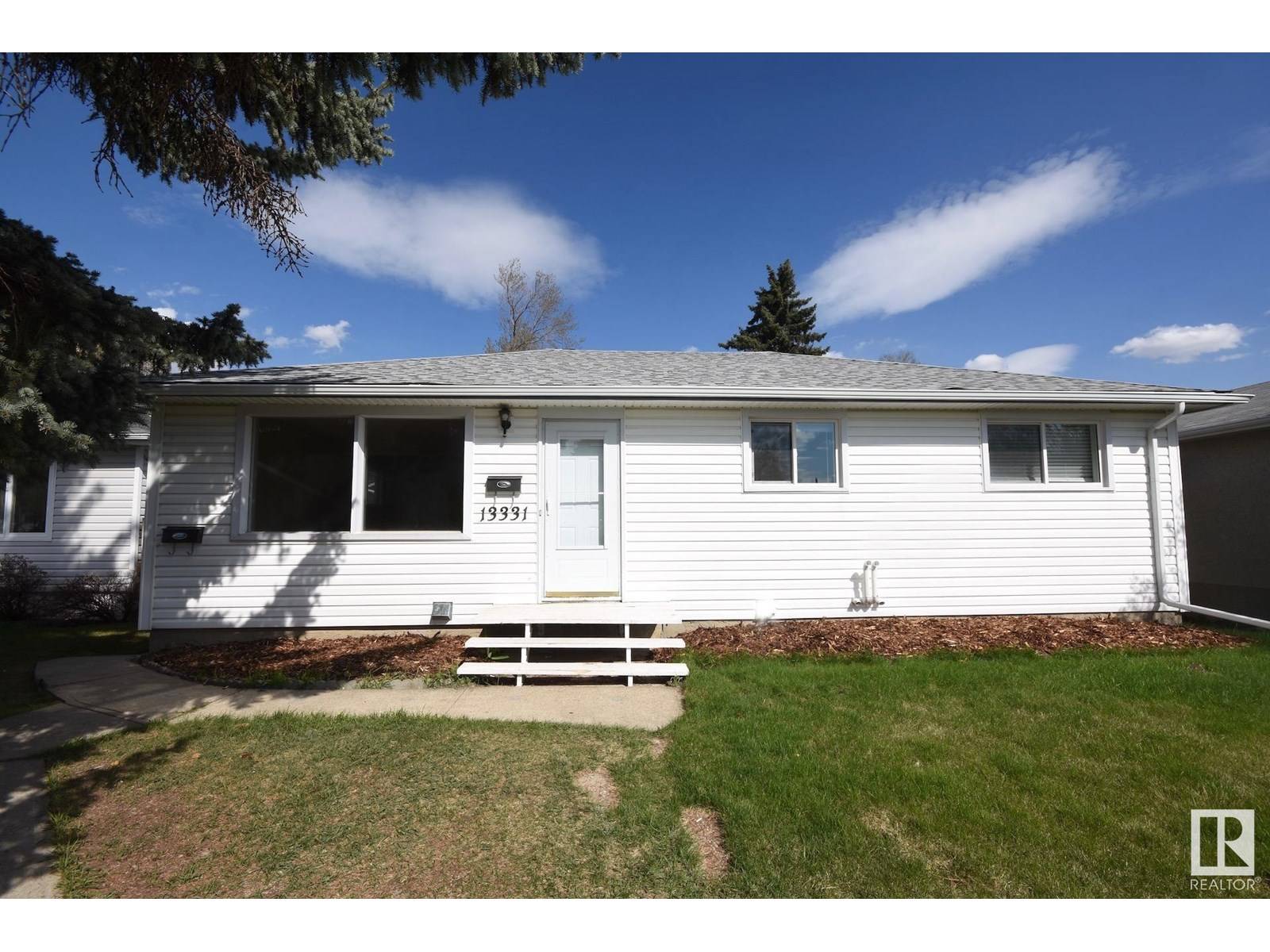 Edmonton, AB T5L1N8,13331 131 ST NW