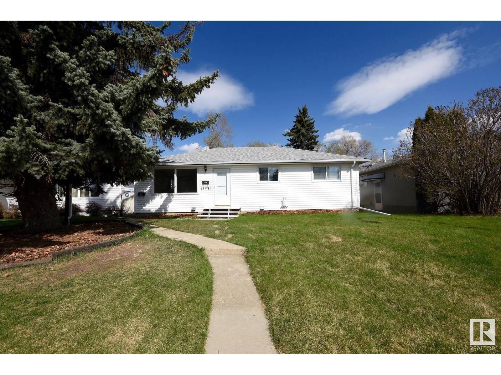 Edmonton, AB T5L1N8,13331 131 ST NW