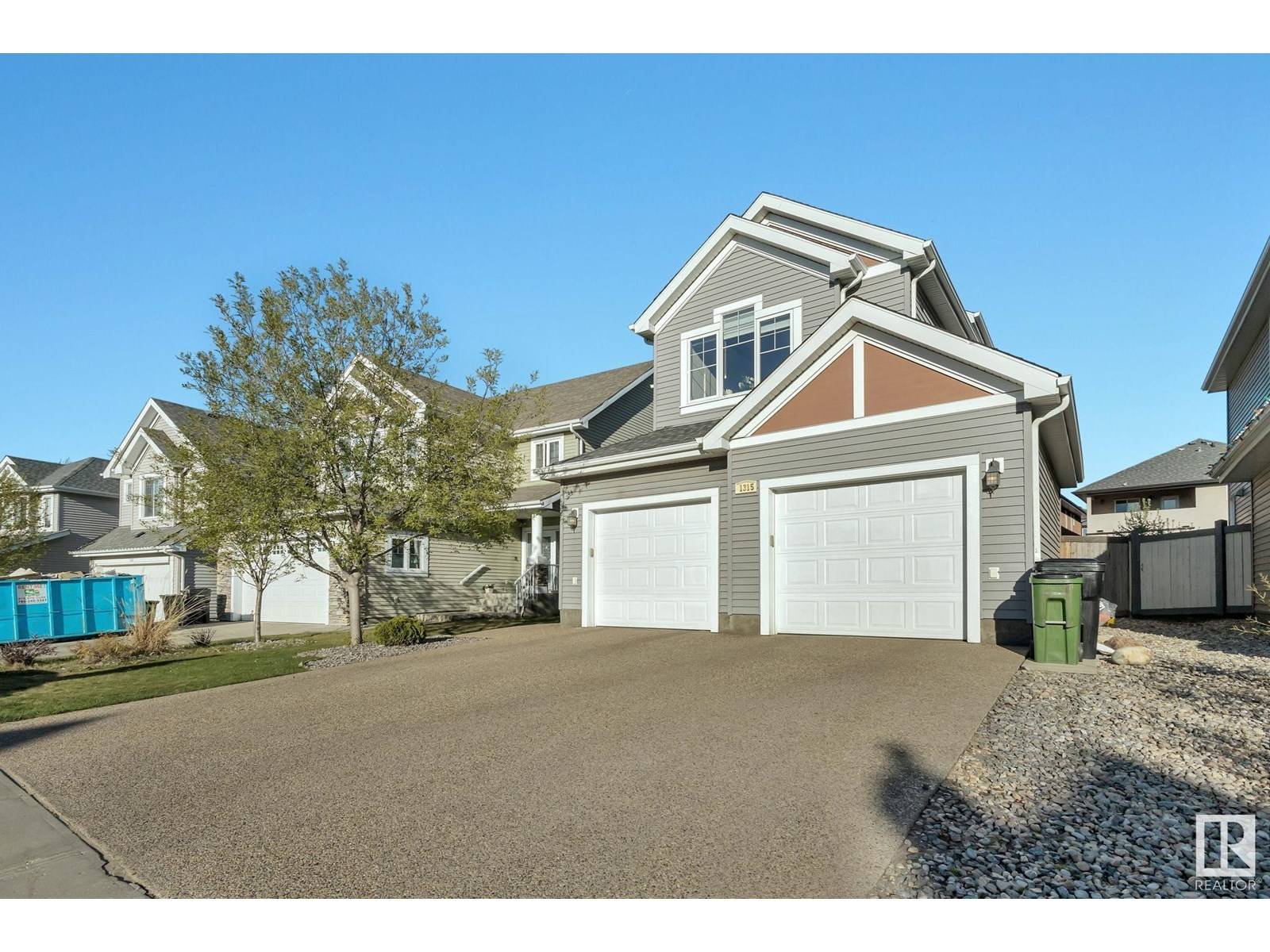 Edmonton, AB T6X0H2,1315 72 ST SW SW