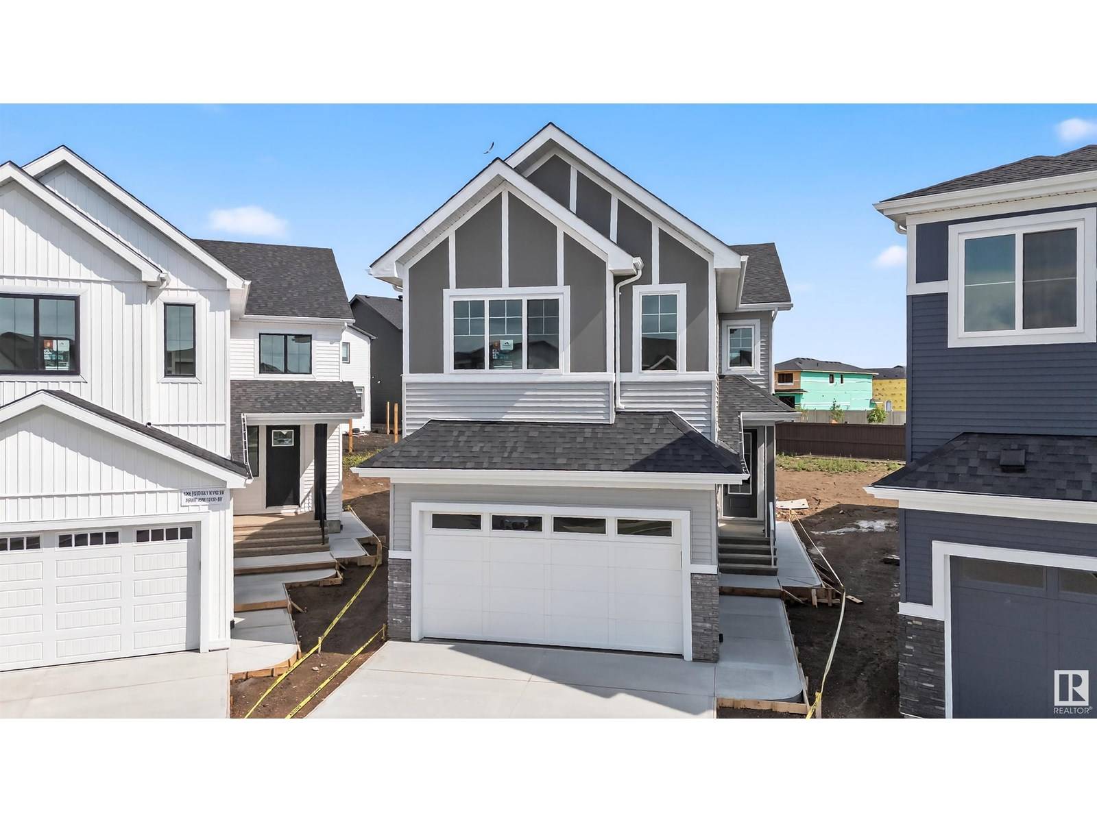 Edmonton, AB T6E5E4,1297 PODERSKY WD SW