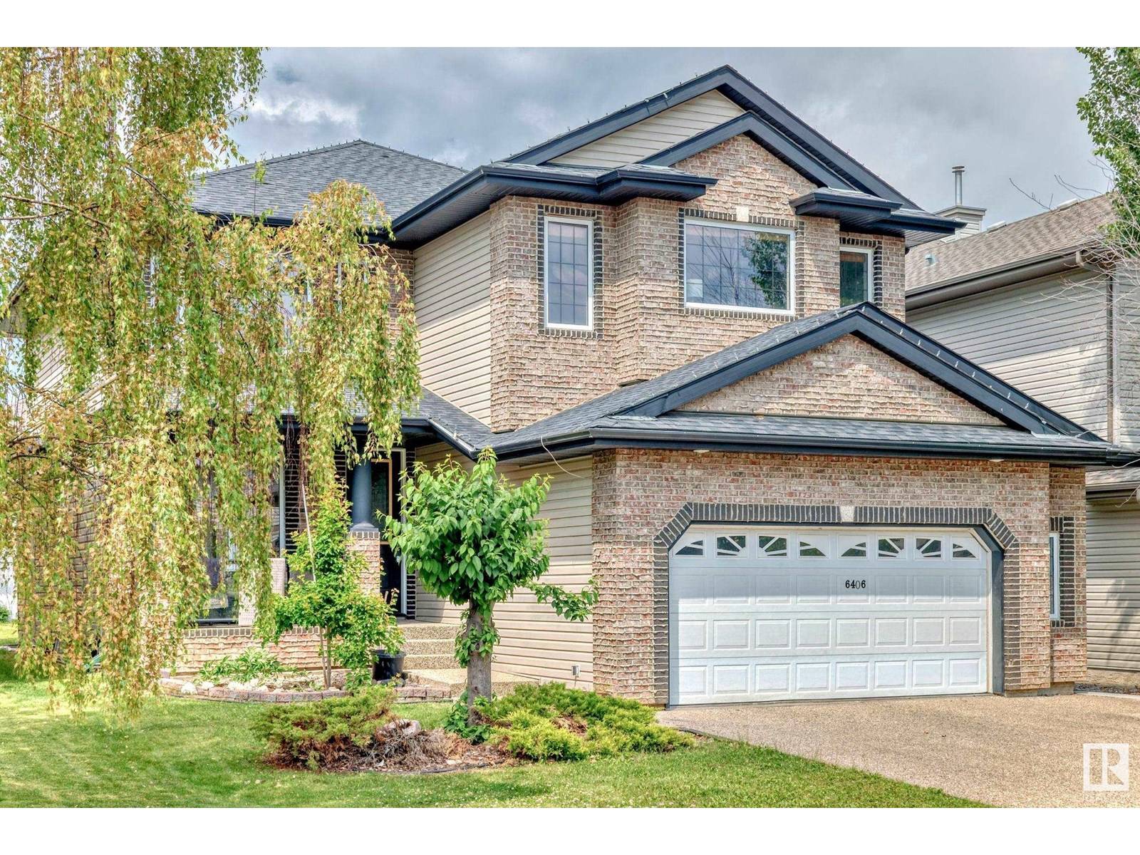 Edmonton, AB T6R0E9,6406 SANDIN CR NW