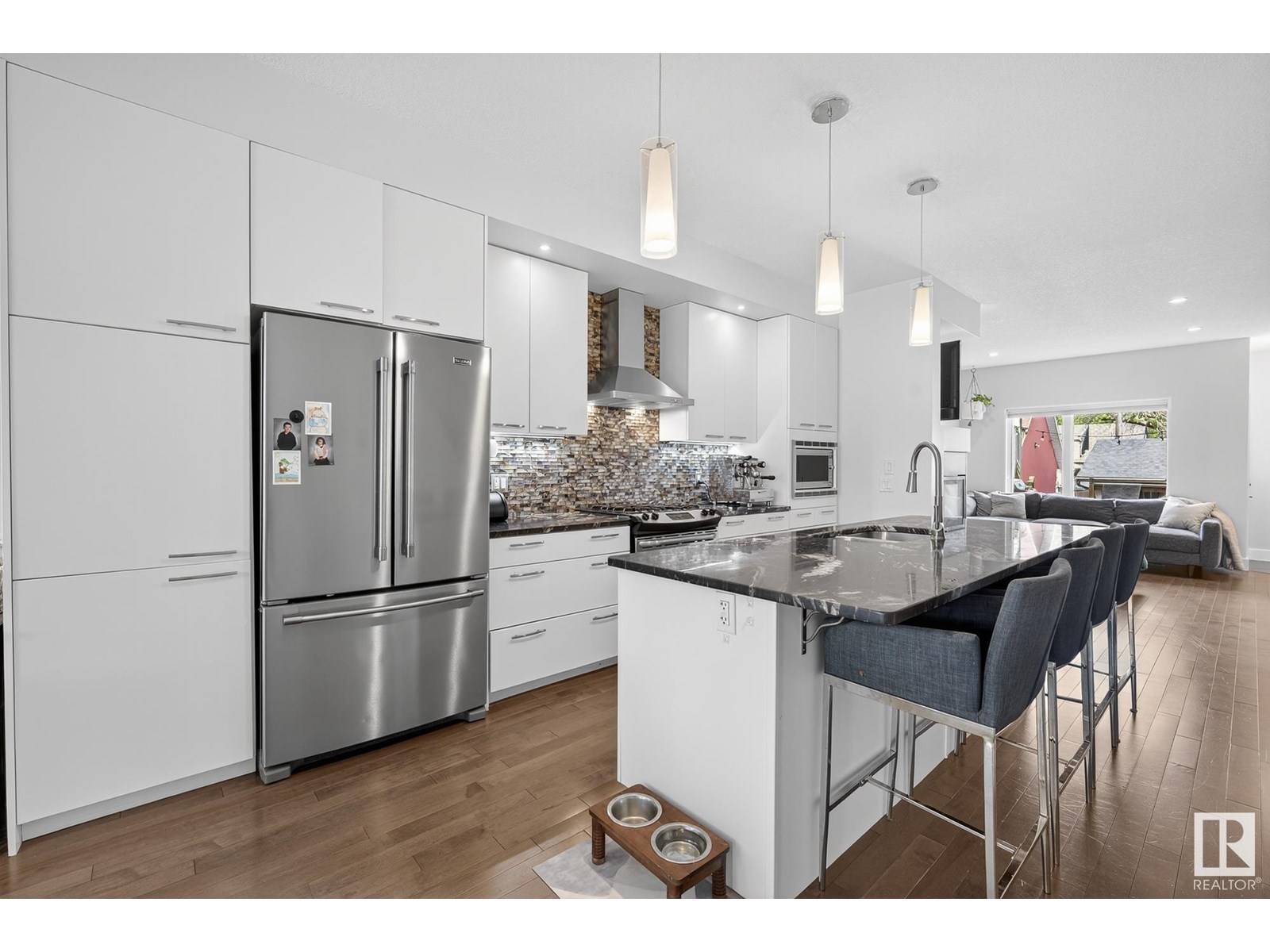 Edmonton, AB T5N2V4,10462 144 ST NW