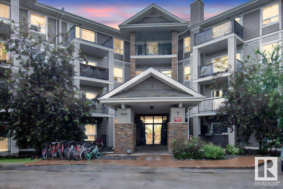 Edmonton, AB T6R0L8,#7215 7327 SOUTH TERWILLEGAR DR NW