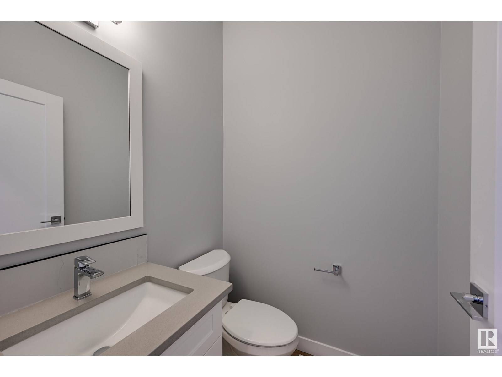 Morinville, AB T8R2R4,10214 92A AV