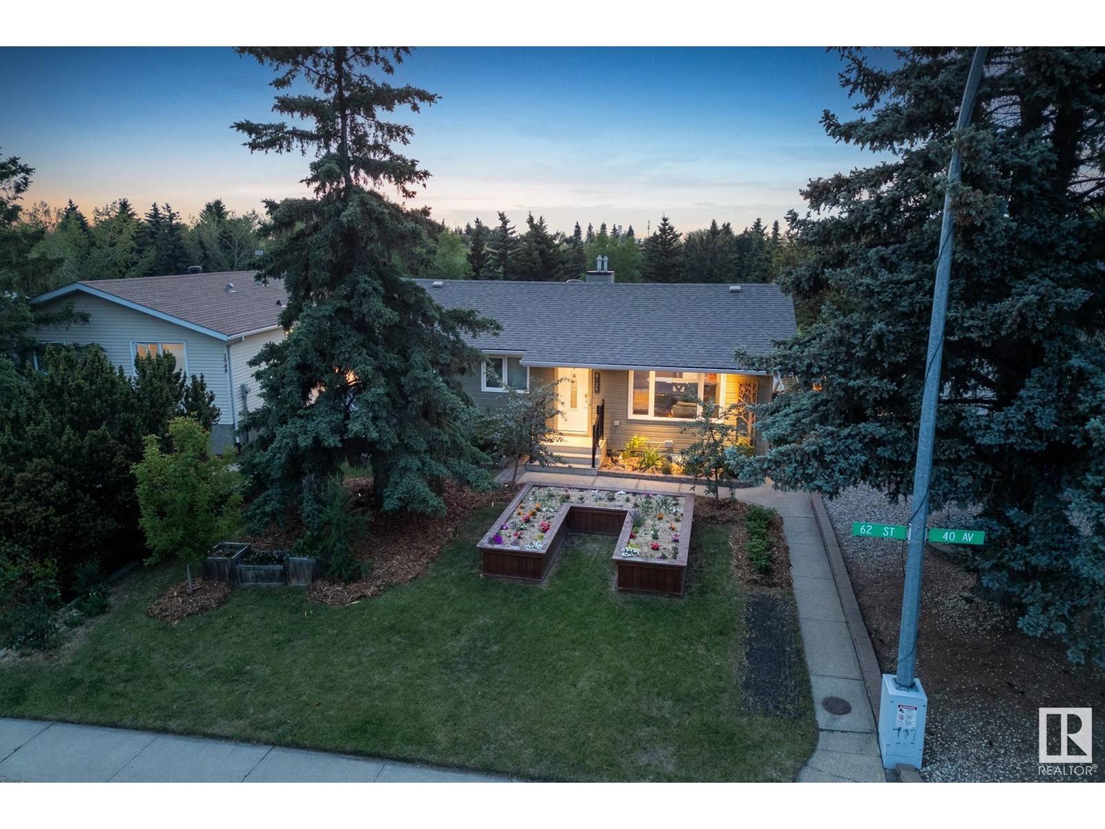 Edmonton, AB T6L1N7,6136 40 AV NW