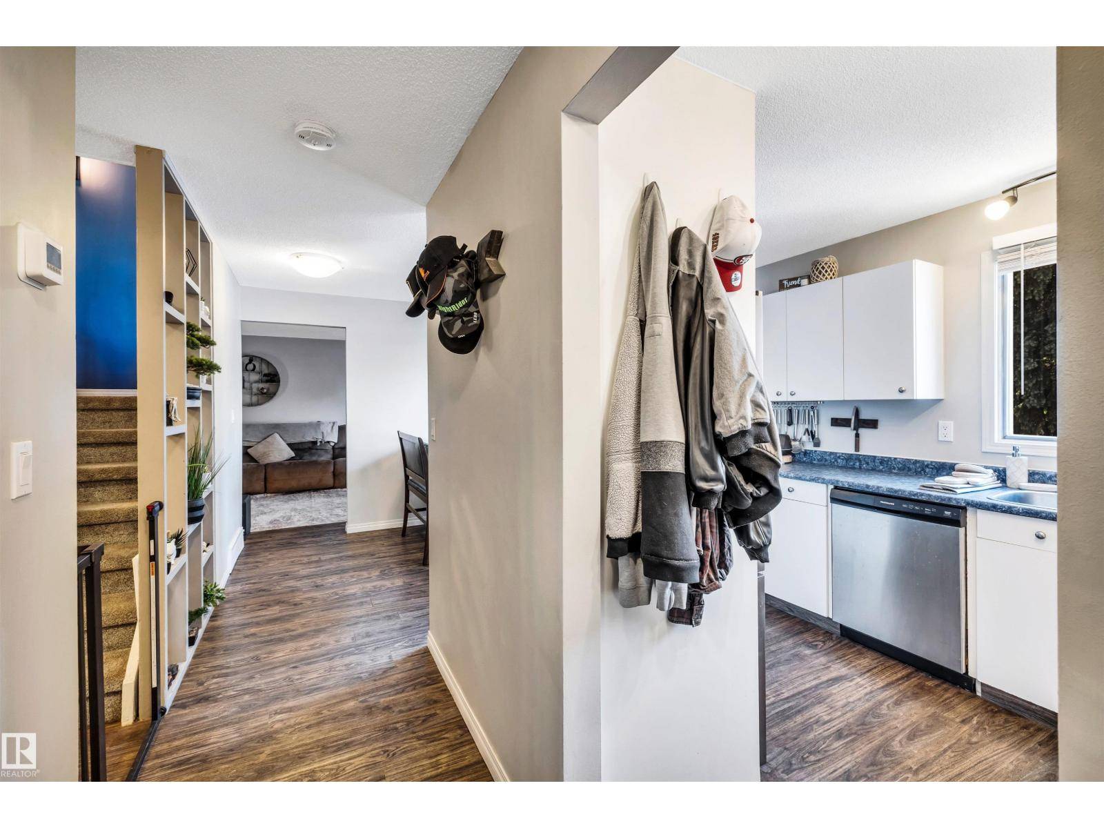 St. Albert, AB T8N1X7,3A Burnham AV